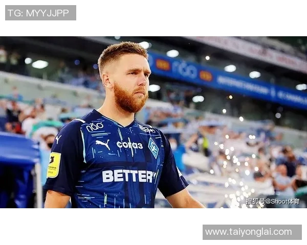 奥伦堡与苏维埃翼的激烈对决：一场足球盛宴的精彩回顾与分析